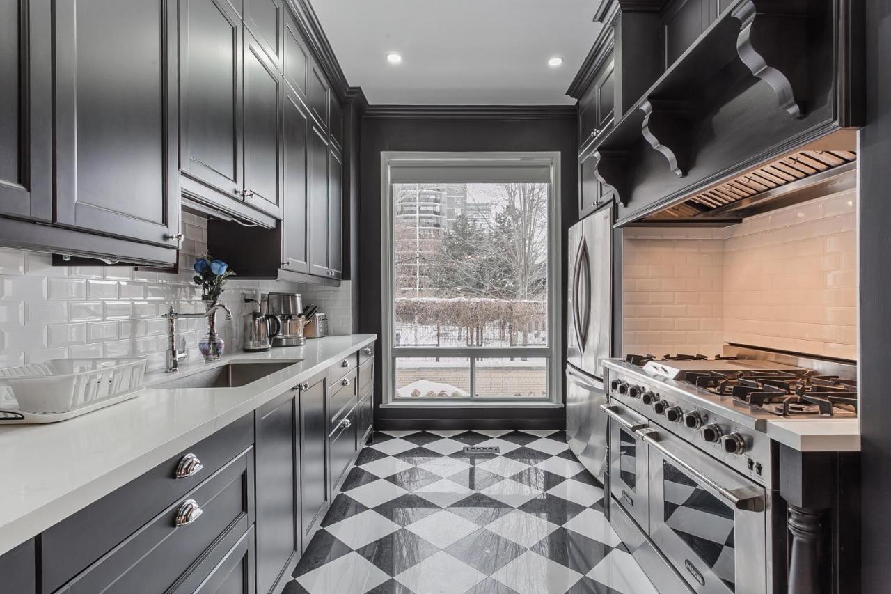 E Residential Luxury Rental Toronto Exterior photo